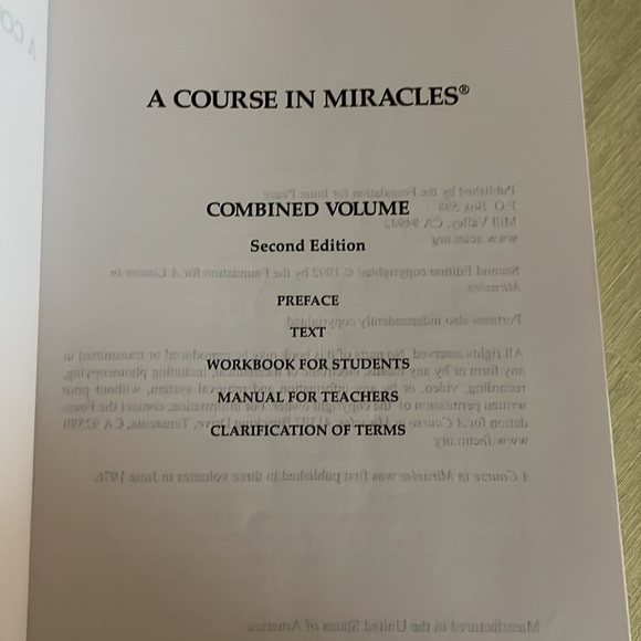 A COURSE IN MIRACLES Combined Volume Book, Foundation for Inner Peace, 2nd Edit. - Picture 5 of 5